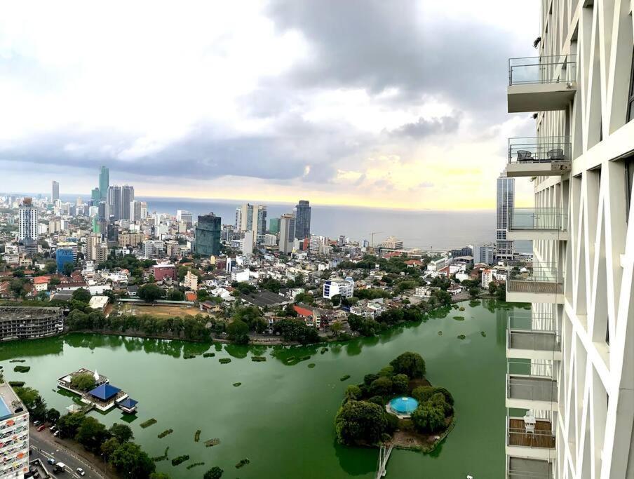 Apartmán Altair Colombo - View, Location, Ultra Luxury! Exteriér fotografie