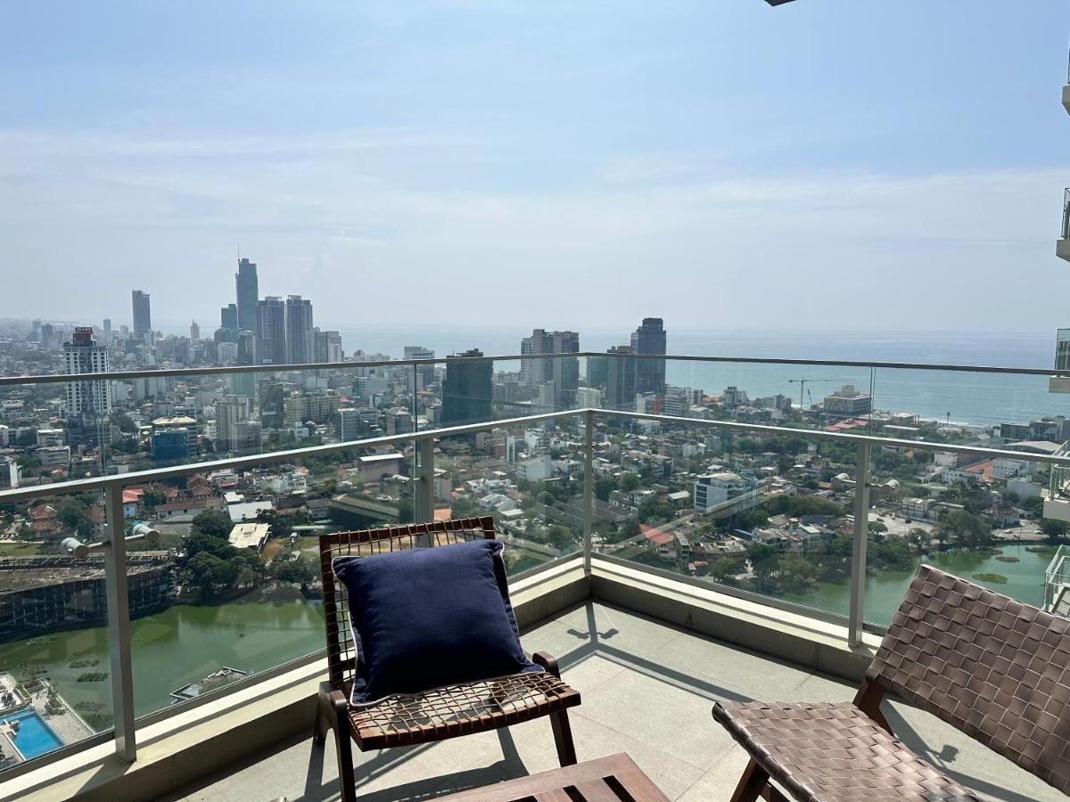 Apartmán Altair Colombo - View, Location, Ultra Luxury! Exteriér fotografie