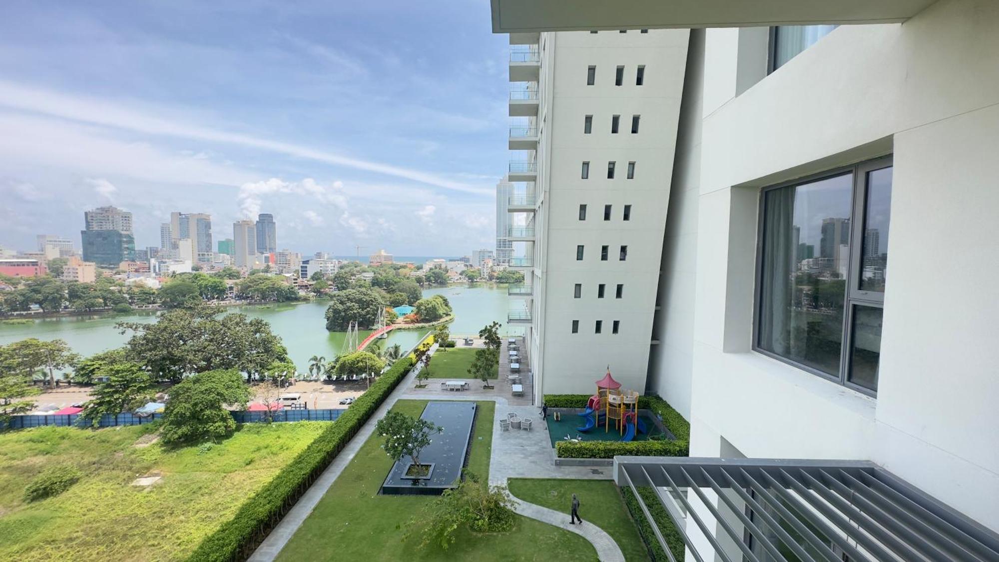 Apartmán Altair Colombo - View, Location, Ultra Luxury! Exteriér fotografie